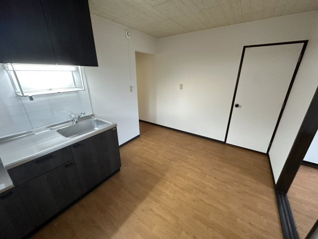 リビング西山町の居間・リビング