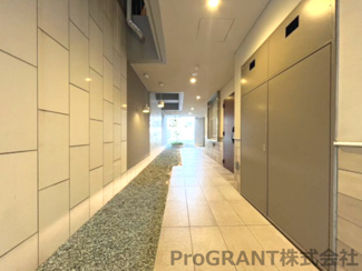 【その他共用部分】 | 広々とした通路でベビーカーでの移動も◎