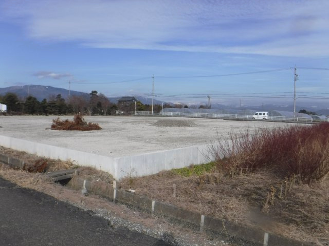 ６４７０４　安八郡神戸町柳瀬土地の外観