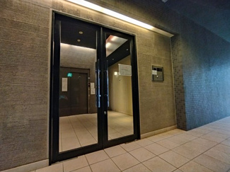 【エントランス】 | ゆとりのあるエントランスです