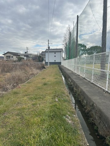 太陽光付き土地の周辺