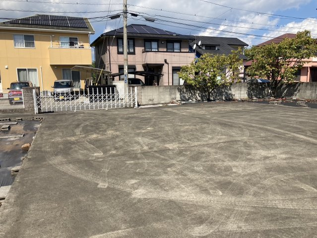 西条市北条1228-9.1228-10　土地の外観