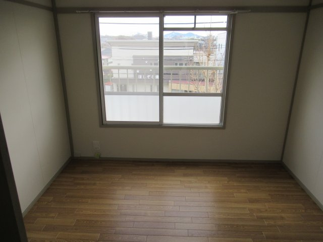 兵庫県公社　神陵台特別の洋室|使い勝手のいい洋室です