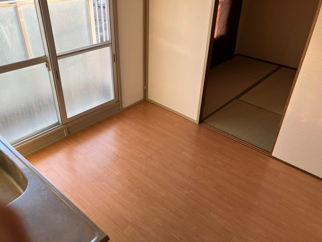 兵庫県公社　伊川谷（３）４号棟の居間・リビング|おしゃれなリビングです