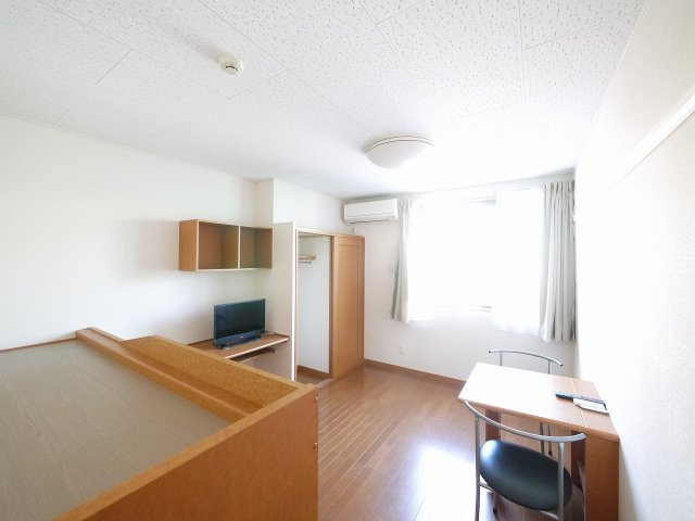 レオパレスナップ　シャンブルの寝室|落ち着いて過ごせるお部屋なので、寝室にいかがでしょうか