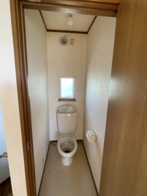 【トイレ】 | 真岡市並木町4LDK中古住宅 | 2階トイレ