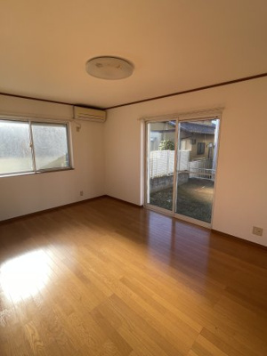 【居間・リビング】 | 真岡市並木町4LDK中古住宅