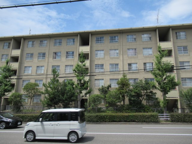 兵庫県公社　神陵台特別の外観|落ち着いた雰囲気の外観です。