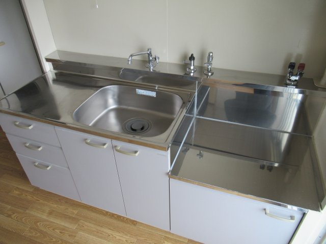 兵庫県公社　神陵台特別のキッチン|使いやすいキッチンです