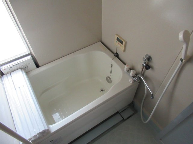 兵庫県公社　神陵台特別の浴室|日々の暮らしに欠かせないお風呂です