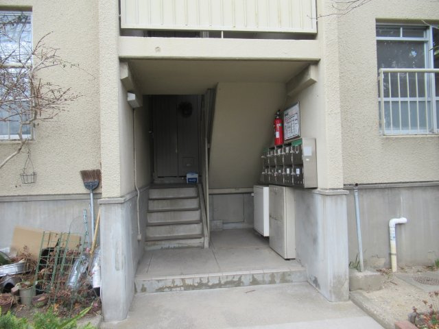 兵庫県公社　神陵台特別のエントランス|建物の内部です