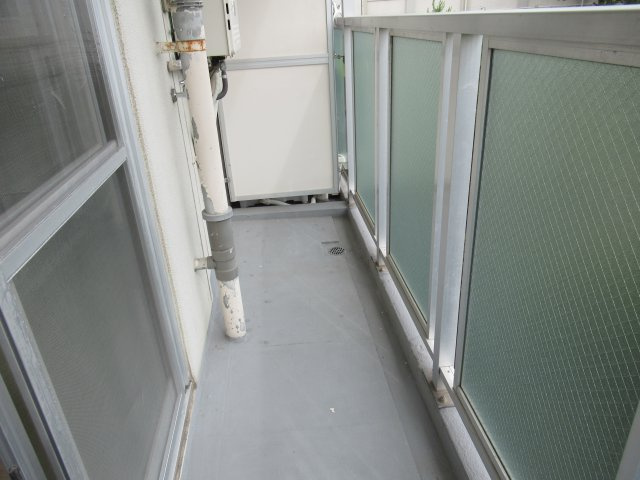 兵庫県公社　明舞北１A号棟のバルコニー|南側に面しています