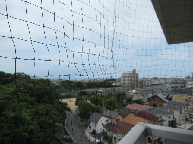 兵庫県公社　明舞北１A号棟の展望|南西方面を望んでいます