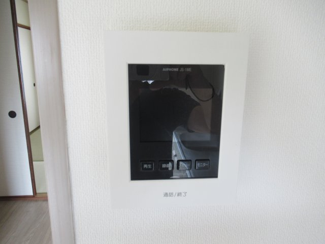 兵庫県公社　明舞北１A号棟のセキュリティ|モニター付きインターホンがあるので急な来客でも安心です