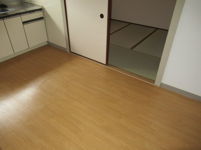 兵庫県公社　東垂水南（3）５号棟の居間・リビング|おしゃれなリビングです