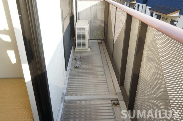 熊本市北区八景水谷２丁目のアパートのバルコニー