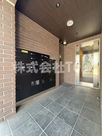 【エントランス】 | グローリオシェルト南烏山 | メールBOX　宅配BOX