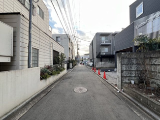 【前面道路含む現地写真】 | 車通りの少ない道路、周辺環境も併せて現地をご覧ください。