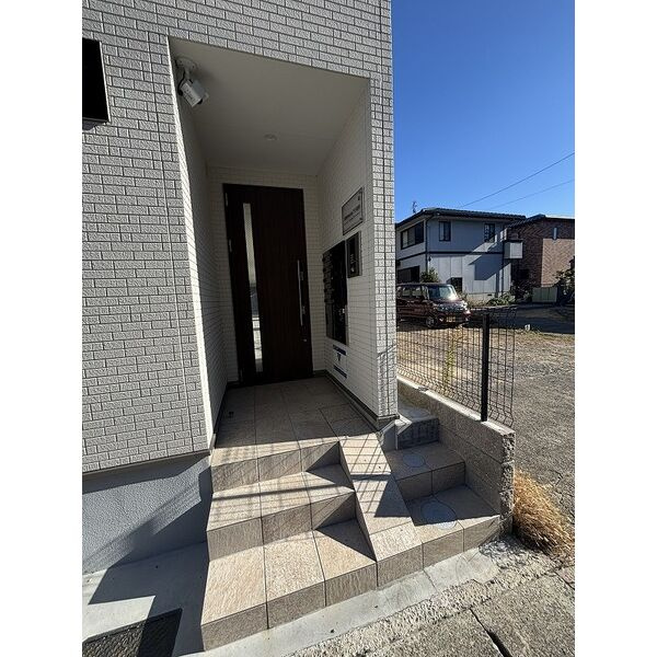 Villeneuves下小田井のエントランス