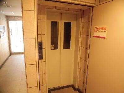 パルティール四条のその他|エレベーター