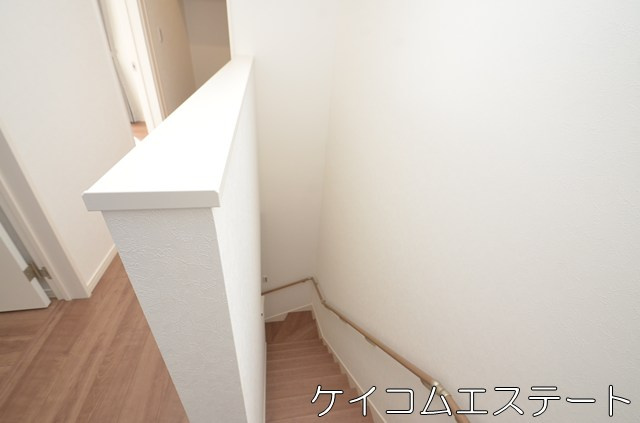 新築住宅　プラザコート永犬丸南町3丁目のその他|階段