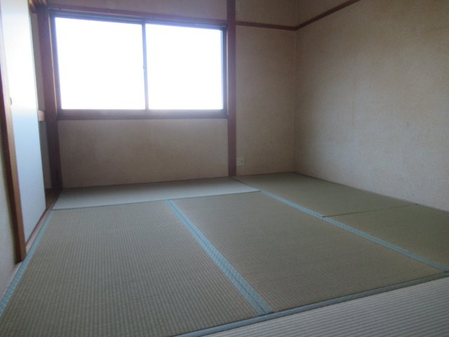 フラット松江のその他|い草の香りが落ち着く素敵な和室です