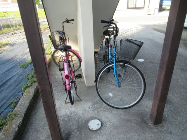 フラット松江のその他共用部分|共用階段の下です