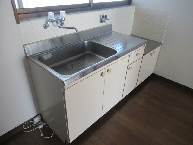 フラット松江のキッチン|きれいなキッチンです