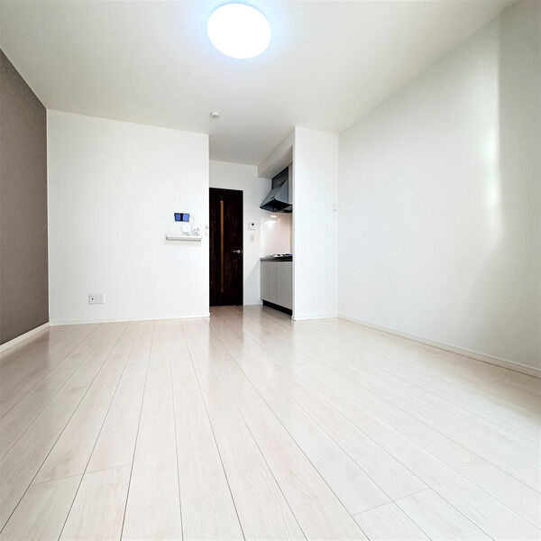 Urbano千種Spica　名古屋市賃貸　仲介手数料無料の居間・リビング