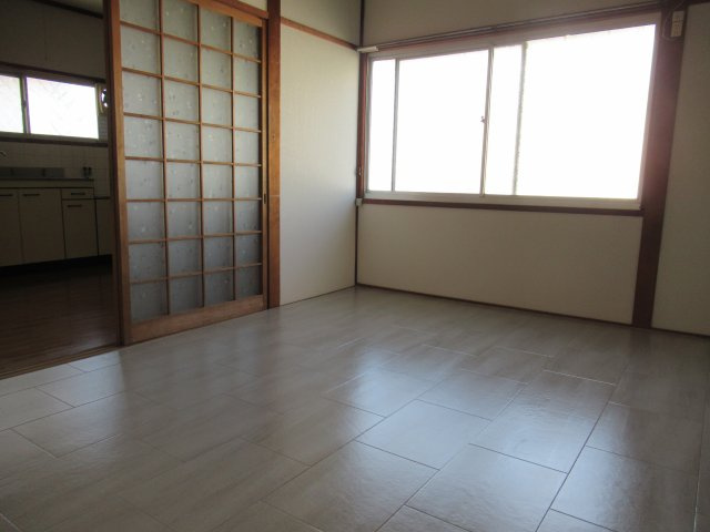 第一松雅荘の居間・リビング|おしゃれなリビングです