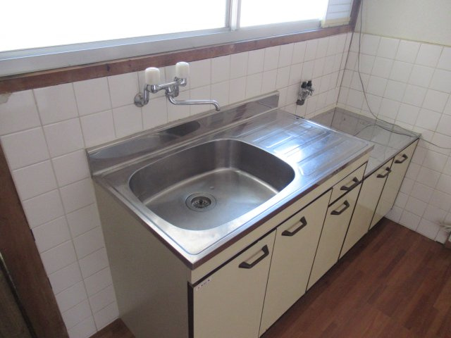 第一松雅荘のキッチン|キッチンでお料理をお楽しみください