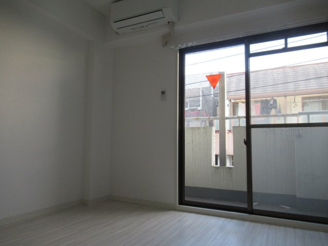 MＴビルの居間・リビング|おしゃれな居間です