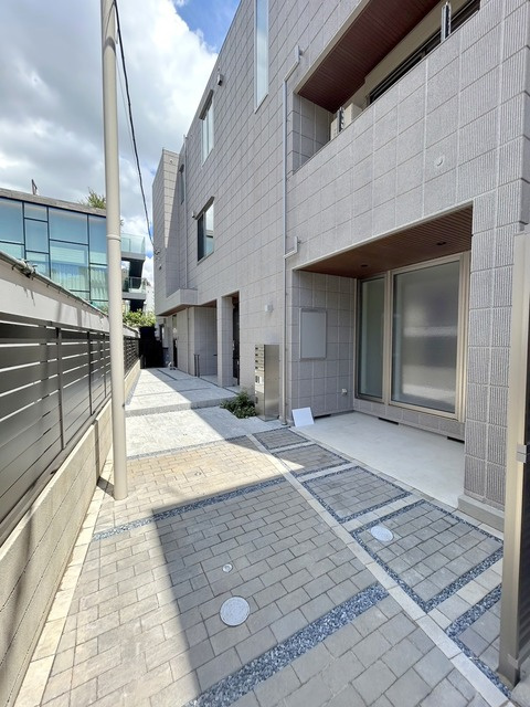 ＳＯＰＲＡ　ＶＩＬＬＡＧＥ　ＤＡＩＫＡＮＹＡＭＡのロビー|★アプローチ★