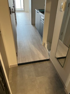 アドバンス神戸パーチェの玄関