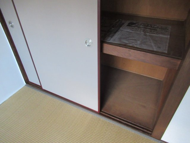 狩口台住宅２８号棟の収納|小物を収納するのに便利です