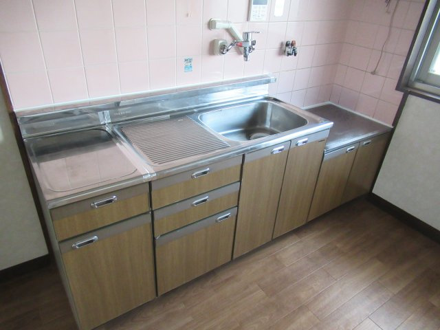 狩口台住宅２８号棟のキッチン|お料理しやすいキッチンです