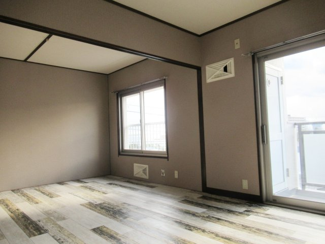 狩口台住宅２８号棟の居間・リビング|ゆったり過ごせるリビングです