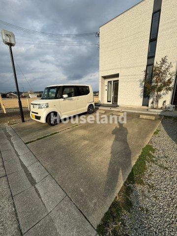 桑山利宮の駐車場