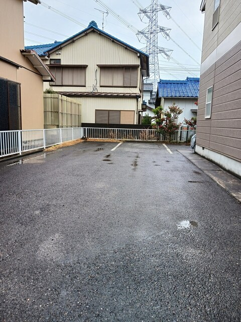 ビラ泉の駐車場