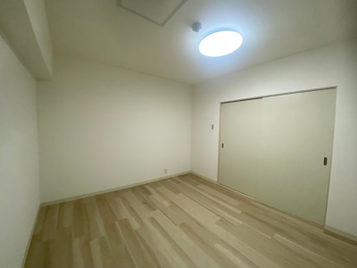 【洋室】 | ロイヤルハイツあびこ | 明るい洋室です