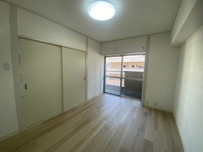 【寝室】 | ロイヤルハイツあびこ | ゆとりの広さです