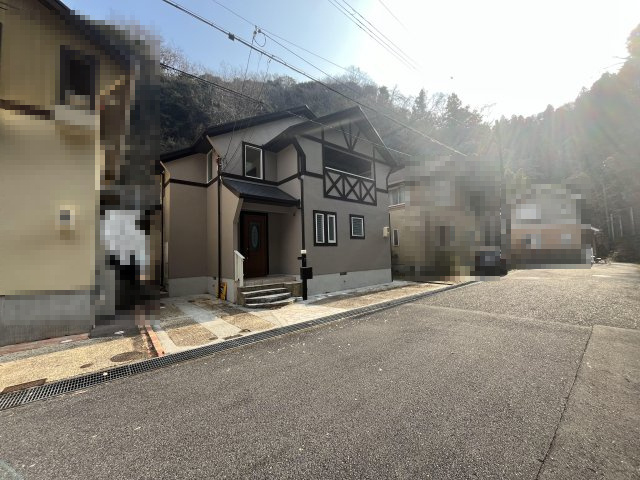 【前面道路含む現地写真】の画像