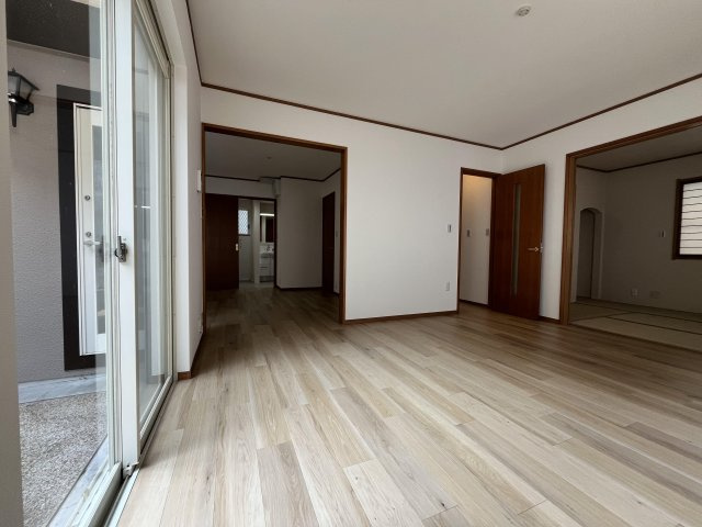 【居間・リビング】の画像