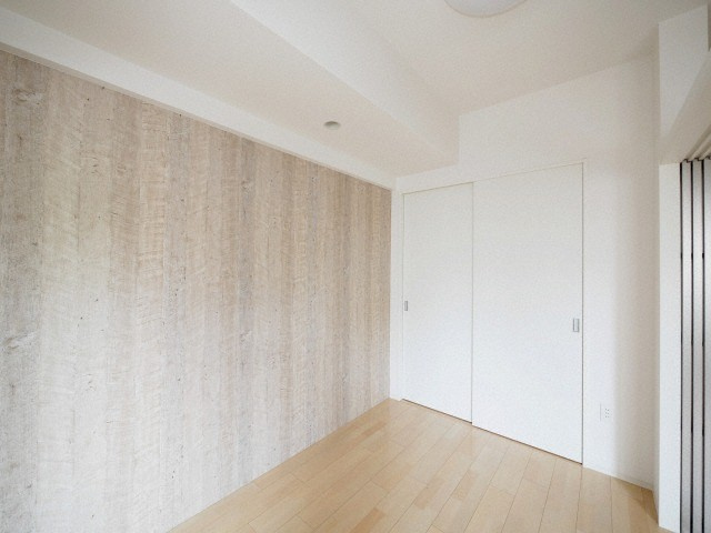 セレニテ新大阪カルムの洋室