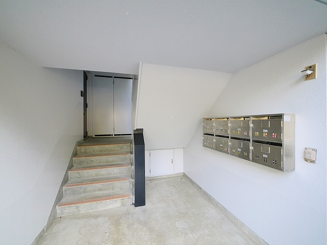 トルナーレ学園前のその他共用部分|入口部分です