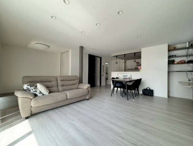 【居間・リビング】 | 深谷市武蔵野　中古戸建