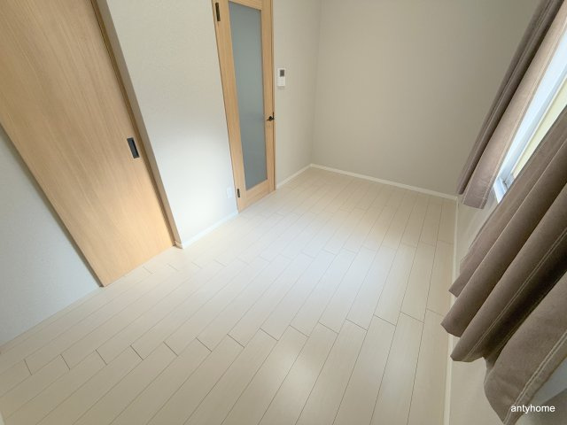 ハイツ桜川　仲介手数料無料の居間・リビング