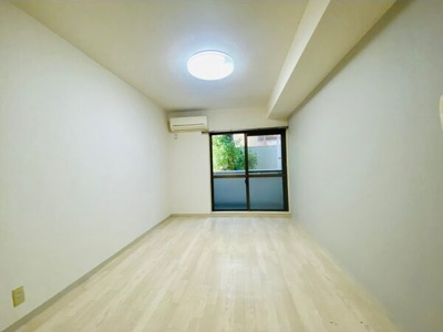  | メゾン・ド・スクワール