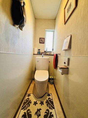 龍ケ崎市南が丘　中古物件のトイレ
