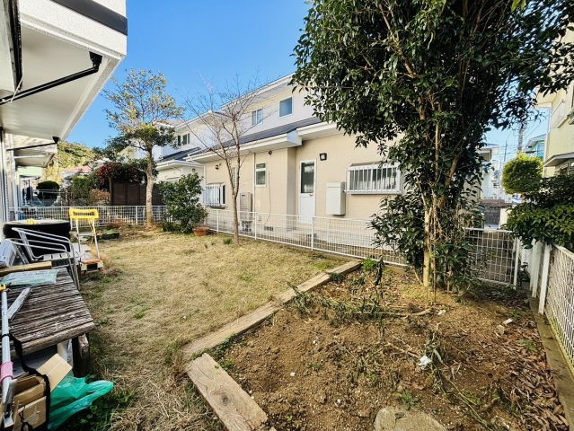 龍ケ崎市南が丘　中古物件の庭
